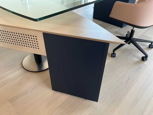 Divers design kantoormeubilair (5x) - afbeelding 9 van  26