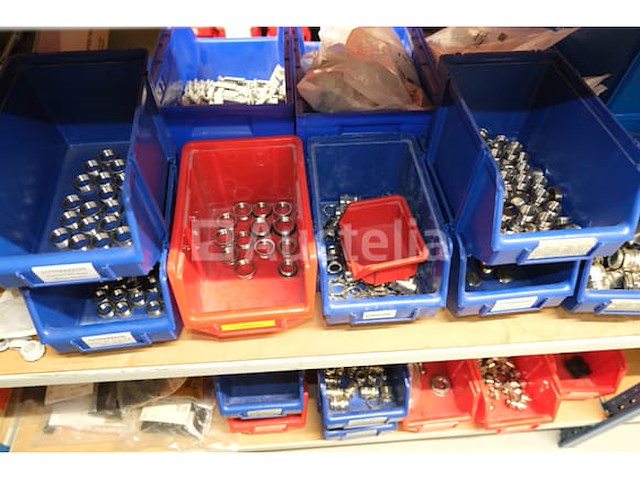 Divers elektrisch apparatuurpakket - afbeelding 18 van  29