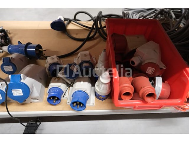 Divers elektrisch apparatuurpakket - afbeelding 8 van  22