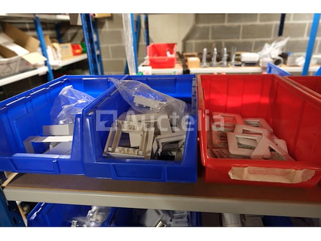 Divers elektrisch apparatuurpakket - afbeelding 9 van  22