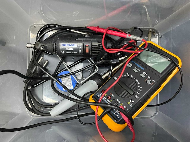 Divers elektrisch gereedschap - afbeelding 1 van  5