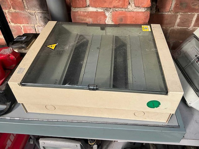 Divers elektrisch materiaal - afbeelding 4 van  8