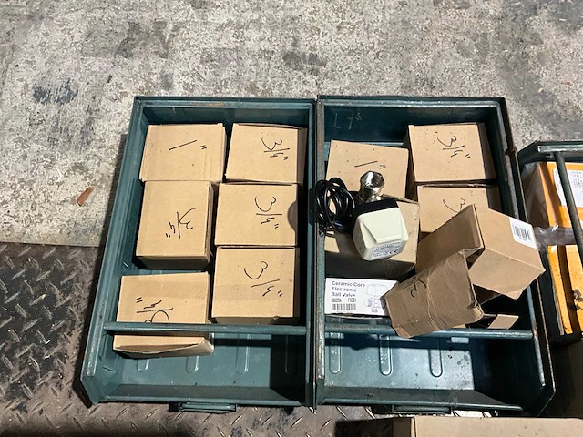 Divers elektronische regelkranen (20x) - afbeelding 2 van  10