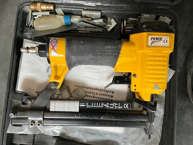 Divers gereedschap en bevestigingsmaterialen - afbeelding 5 van  12