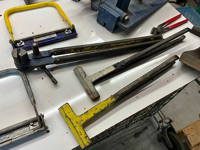 Divers handgereedschap voor zinkbewerking - afbeelding 14 van  14