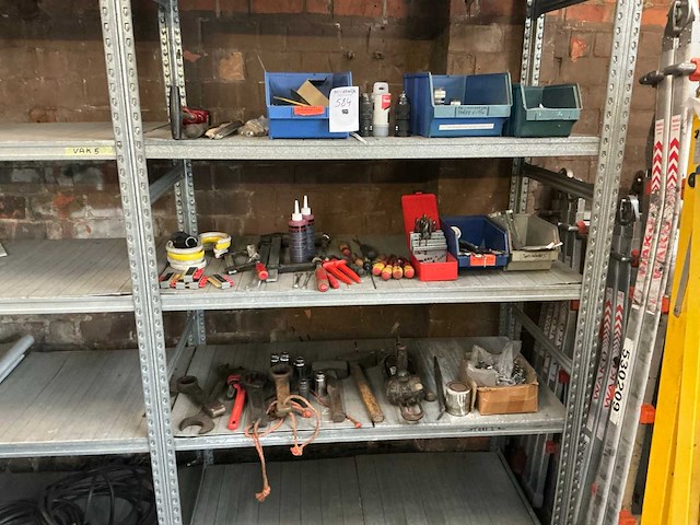 Divers handgereedschappen en divers - afbeelding 1 van  9