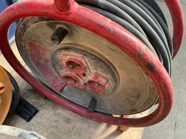 Divers handgereedsschap + 2x kabelhaspel - afbeelding 6 van  8