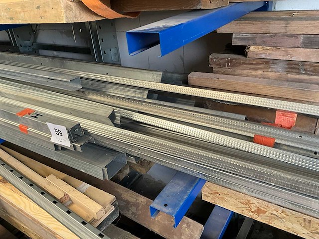 Divers hout en bouwtoebehoren - afbeelding 11 van  15