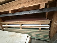 Divers hout - afbeelding 3 van  3