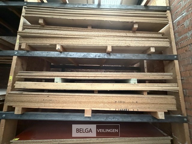 Divers hout - afbeelding 1 van  1