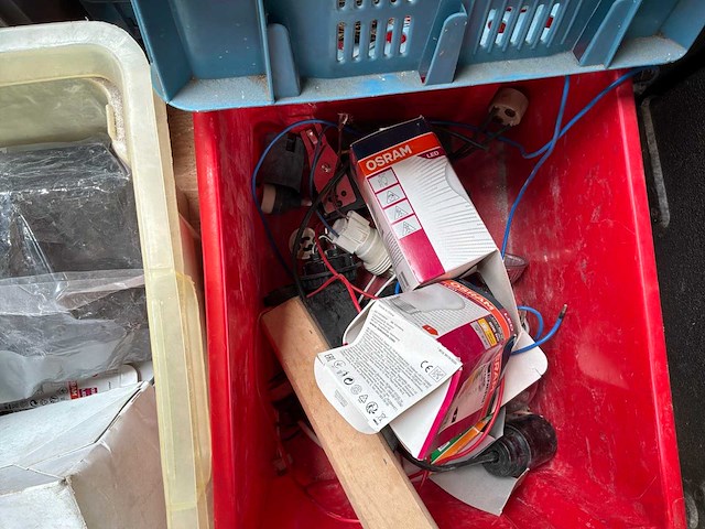 Divers installatiemateriaal - afbeelding 21 van  26