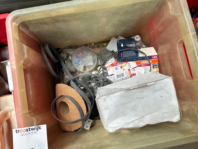 Divers installatiemateriaal - afbeelding 24 van  26