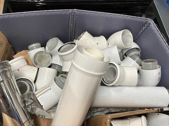 Divers installatiemateriaal - afbeelding 9 van  17