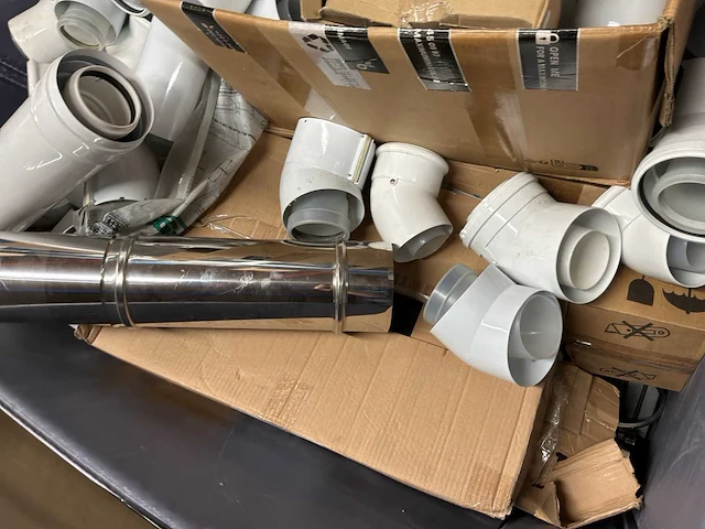Divers installatiemateriaal - afbeelding 12 van  17