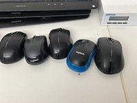 Divers it materiaal - afbeelding 14 van  26