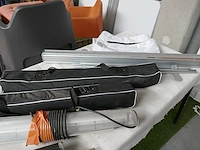 Divers items