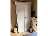 Divers kantoormeubilair - afbeelding 2 van  22