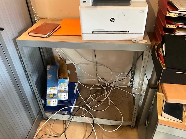 Divers kantoormeubilair - afbeelding 18 van  22