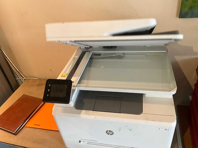 Divers kantoormeubilair - afbeelding 21 van  22