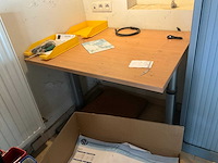 Divers kantoormeubilair - afbeelding 22 van  22