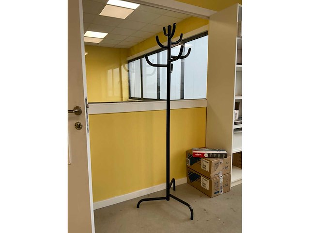 Divers kantoormeubilair - afbeelding 4 van  18