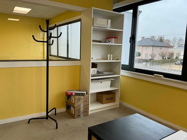 Divers kantoormeubilair - afbeelding 14 van  18