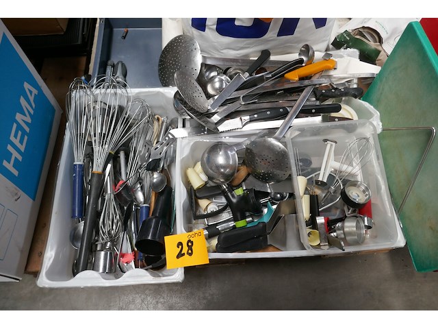 Divers keuken materiaal - afbeelding 1 van  5
