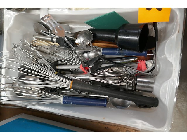 Divers keuken materiaal - afbeelding 2 van  5