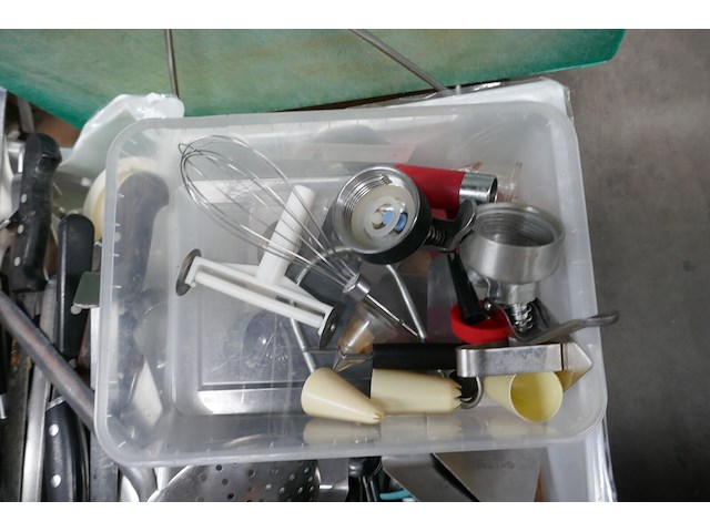 Divers keuken materiaal - afbeelding 5 van  5