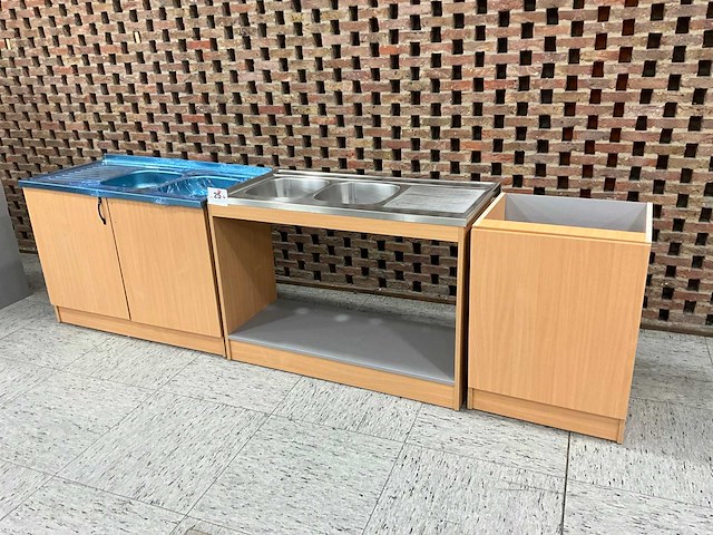 Divers keukenmeubilair - afbeelding 1 van  10