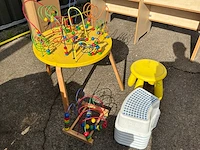 Divers kindermeubilair