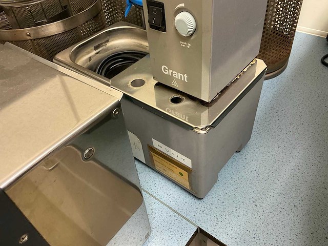 Divers laboratoriumapparatuur (7x) - afbeelding 3 van  12