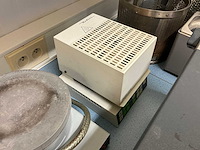 Divers laboratoriumapparatuur (7x) - afbeelding 12 van  12