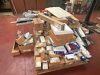 Divers lot auto onderdelen - afbeelding 1 van  1