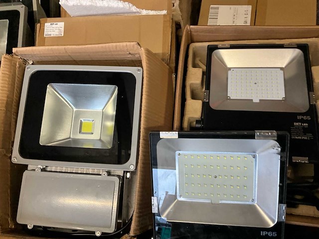 Divers lot led verstralers - afbeelding 7 van  10