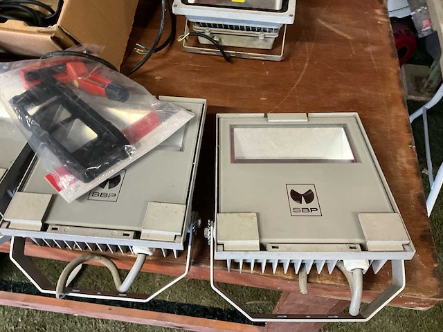 Divers lot led verstralers - afbeelding 6 van  10