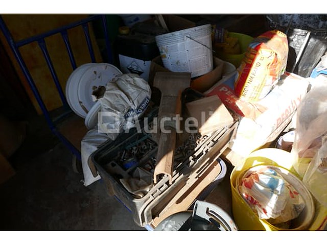 Divers materiaal - afbeelding 1 van  9