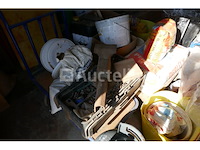 Divers materiaal - afbeelding 1 van  9