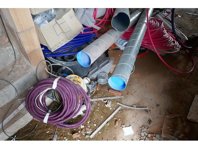 Divers materiaal - afbeelding 3 van  5