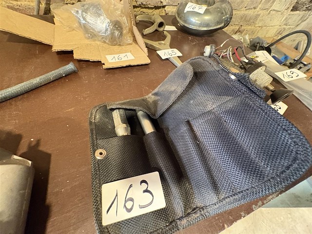 Divers materiaal - afbeelding 1 van  1