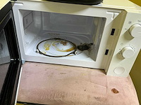 Divers meubilair en keukentoestellen - afbeelding 5 van  11