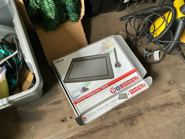 Divers meubilair - afbeelding 17 van  23