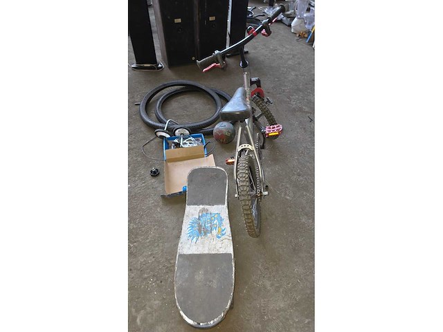 Divers pièces de vélo - afbeelding 3 van  5