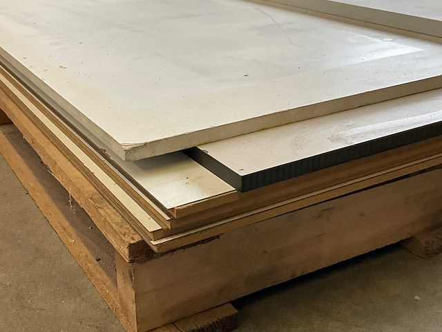 Divers plaatmateriaal - afbeelding 3 van  16