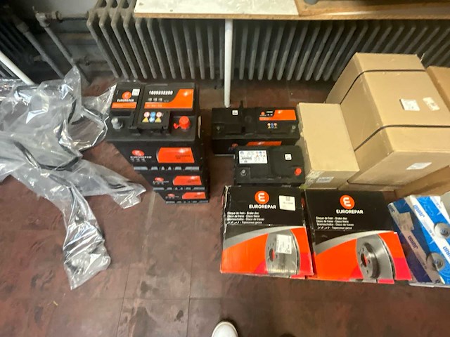Divers remmen en batterijen - afbeelding 4 van  5