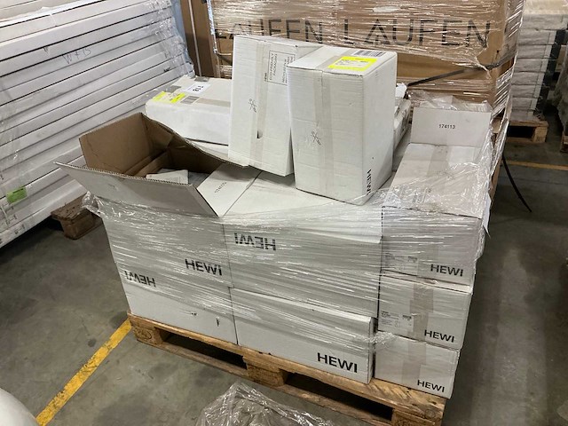 Divers sanitair hewi (15x) - afbeelding 1 van  6