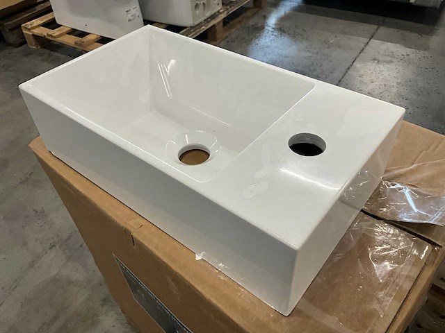 Divers sanitair - afbeelding 2 van  13