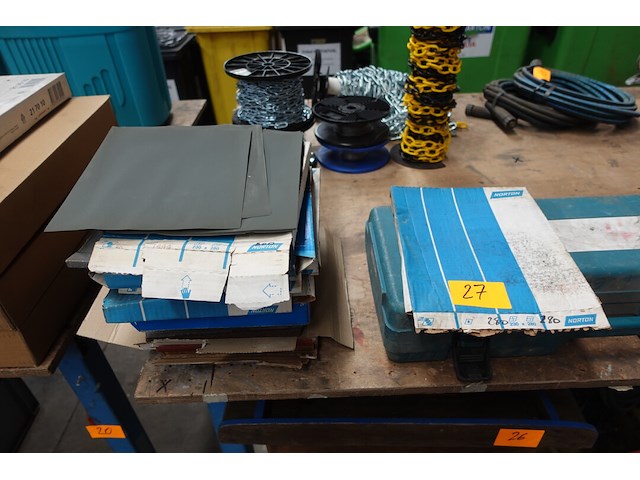 Divers schuurpapier - afbeelding 1 van  7