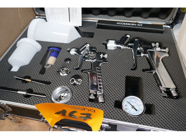 Divers spuitverfgereedschap en dergelijken - afbeelding 2 van  8