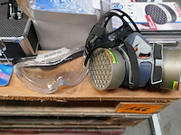 Divers spuitverfgereedschap en dergelijken - afbeelding 3 van  8